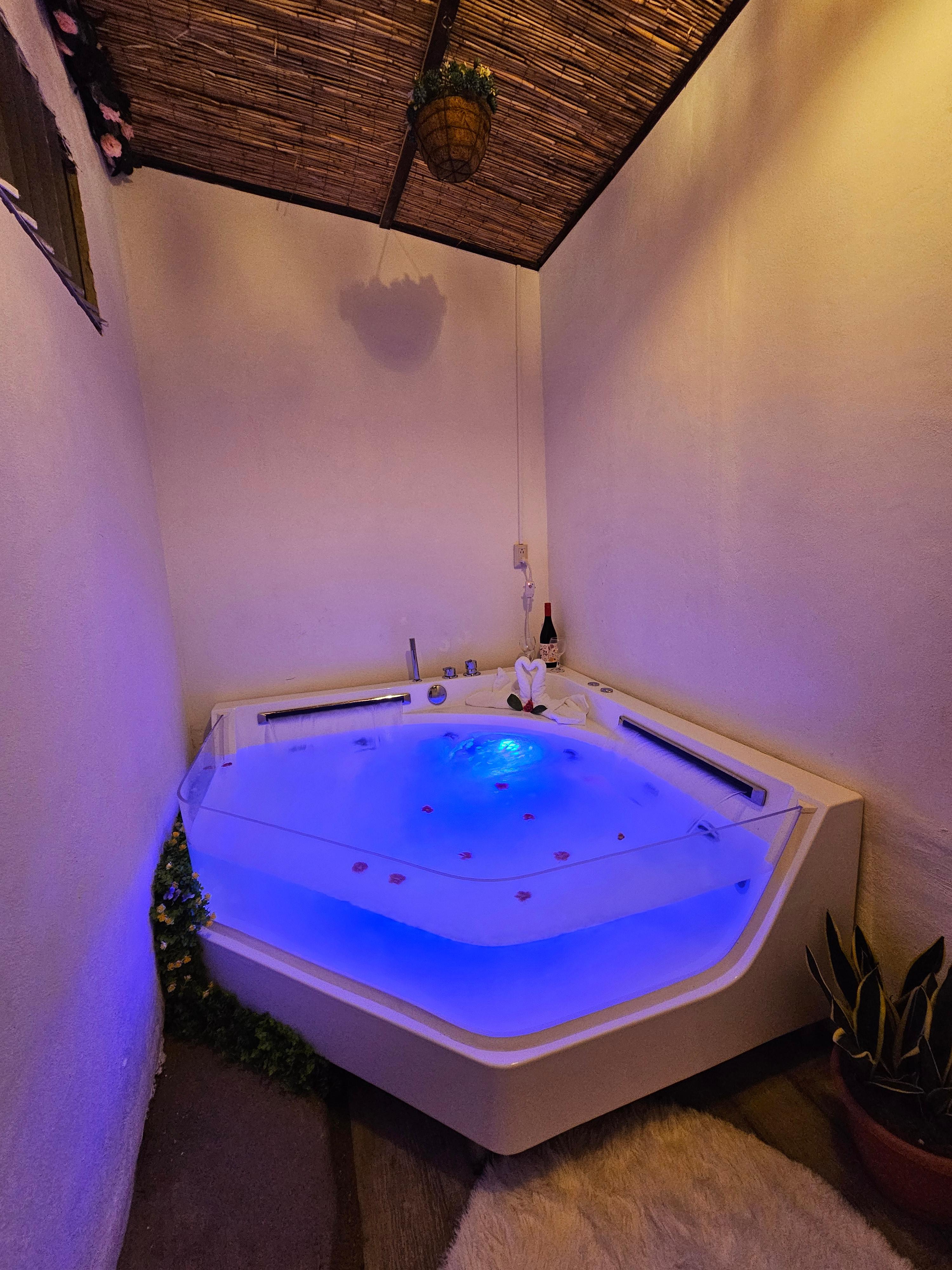 Interior view of Guayabón Cabin 3 in La Fortuna, Costa Rica